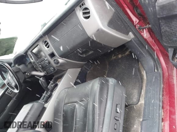 ✅ 2015 Ford Expedition Max XLT • VIN: 1FMJK1JT4FEF43355 • Lot: 41615720. Listed on IAAI with 144,033 mi. Free auction sales archive from the USA and detailed vehicle history report at DreamBid. Image 5.