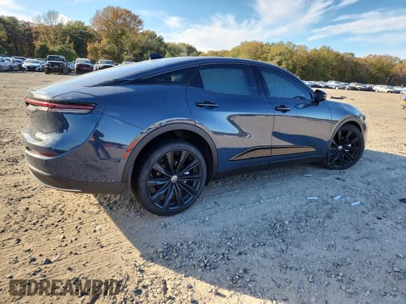 ✅ 2025 Toyota Crown Nightshade • VIN: JTDAAAAF0S3037223 • Lot: 90933805. Listed on Copart with 3,316 mi. Free auction sales archive from the USA and detailed vehicle history report at DreamBid. Image 3.