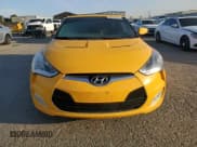 ✅ 2013 Hyundai Veloster w/Black Int • VIN: KMHTC6AD4DU168114 • Lot: 48775375. Wystawiony na Copart z przebiegiem 170 765 mil. Bezpłatny archiwum sprzedaży aukcyjnych z USA i szczegółowy raport historii pojazdu na DreamBid. Zdjęcie 5.