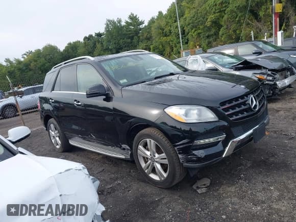 ✅ 2015 Mercedes-Benz M 350 • VIN: 4JGDA5HBXFA603957 • Лот: 43156072. Опубликован ранее на IAAI с пробегом 112 088 миль. Бесплатный доступ к архиву аукционных продаж из США и подробный отчёт об истории автомобиля на DreamBid. Изображение 1.