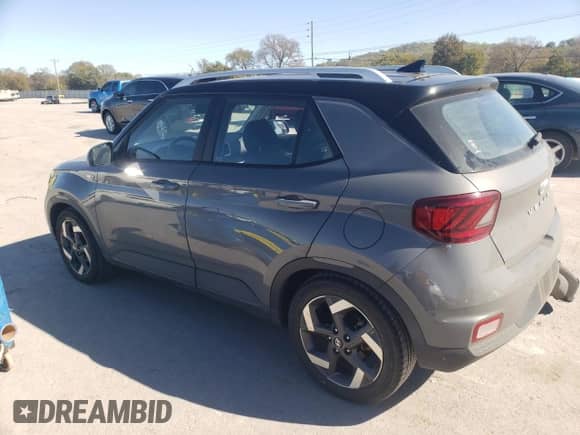 ✅ 2022 Hyundai Venue SEL • VIN: KMHRC8A33NU199692 • Lot: 89556155. Wystawiony na Copart z przebiegiem 66 976 mil. Bezpłatny archiwum sprzedaży aukcyjnych z USA i szczegółowy raport historii pojazdu na DreamBid. Zdjęcie 2.