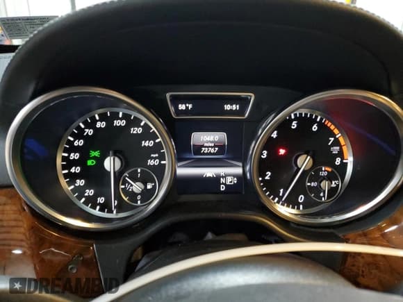 ✅ 2013 Mercedes-Benz M 550 • VIN: 4JGDA7DB3DA195591 • Лот: 90422165. Опубликован ранее на Copart с пробегом 73 767 миль. Бесплатный доступ к архиву аукционных продаж из США и подробный отчёт об истории автомобиля на DreamBid. Изображение 9.