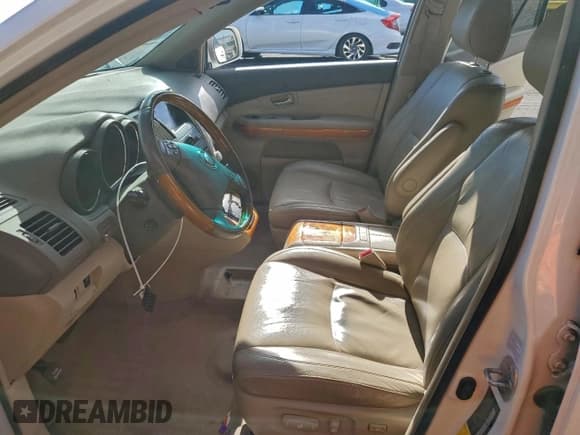 ✅ 2007 Lexus RX 350 • VIN: 2T2HK31U77C029877 • Lot: 93677765. Wystawiony na Copart z przebiegiem 238 890 mil. Bezpłatny archiwum sprzedaży aukcyjnych z USA i szczegółowy raport historii pojazdu na DreamBid. Zdjęcie 7.