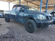 ✅ 2005 Nissan Titan SE • VIN: 1N6AA06A65N524262 • Лот: 82786655. Опубликован ранее на Copart с пробегом 281 179 миль. Бесплатный доступ к архиву аукционных продаж из США и подробный отчёт об истории автомобиля на DreamBid. Изображение 4.