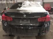 ✅ 2018 BMW 3 Series 320i xDrive • VIN: WBA8A3C57JA505115 • Лот: 43831024. Опубликован ранее на IAAI с пробегом 67 740 миль. Бесплатный доступ к архиву аукционных продаж из США и подробный отчёт об истории автомобиля на DreamBid. Изображение 17.