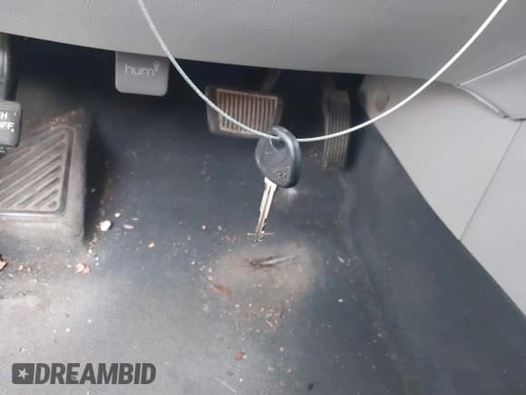 ✅ 2011 Hyundai Veracruz Limited • VIN: KM8NU4CC1BU148172 • Lot: 43503040. Listed on IAAI with 208,758 mi. Free auction sales archive from the USA and detailed vehicle history report at DreamBid. Image 11.