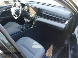 ✅ 2025 Toyota Camry LE • VIN: 4T1DBADK9SU033230 • Лот: 43819591. Опубликован ранее на IAAI с пробегом 6 444 миль. Бесплатный доступ к архиву аукционных продаж из США и подробный отчёт об истории автомобиля на DreamBid. Изображение 5.