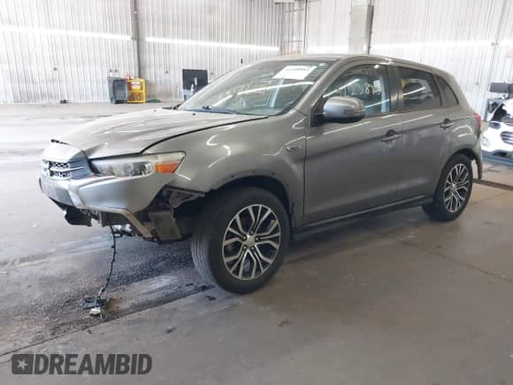 2018 Mitsubishi Outlander SE с VIN JA4AR3AW7JZ035379, выставлен на аукционе IAAI как лот 42238989 с пробегом 82 898 миль миль и . История ставок и продаж доступна на DreamBid. Изображение 20.