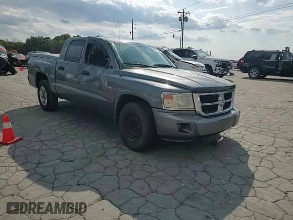 2008 Dodge Dakota SLT z VIN 1D7HE48N28S517642, wystawiony jako Copart lot #80158895 z przebiegiem 126 750 mil mil oraz Szkoda całkowita • Salvage title. Historia ofert i sprzedaży dostępna na DreamBid. Obrazek 13.