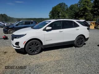 ✅ 2022 Chevrolet Equinox RS • VIN: 3GNAXMEV4NS223645 • Лот: 69794145. Опубликован ранее на Copart с пробегом 52 338 миль. Бесплатный доступ к архиву аукционных продаж из США и подробный отчёт об истории автомобиля на DreamBid. Изображение 1.