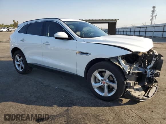 ✅ 2019 Jaguar F-Pace 25t Premium • VIN: SADCJ2FX5KA355161 • Lot: 70164455. Listed on Copart with 72,758 mi. Free auction sales archive from the USA and detailed vehicle history report at DreamBid. Image 4.