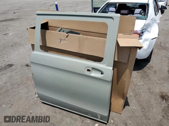 ✅ 2020 Mercedes-Benz Metris • VIN: W1WV0FEY8L3763401 • Lot: 62160895. Wystawiony na Copart z przebiegiem 74 919 mil. Bezpłatny archiwum sprzedaży aukcyjnych z USA i szczegółowy raport historii pojazdu na DreamBid. Zdjęcie 13.