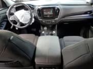 ✅ 2018 Chevrolet Traverse LS • VIN: 1GNEVFKW8JJ259706 • Lot: 72405544. Wystawiony na Copart z przebiegiem 93 292 mil. Bezpłatny archiwum sprzedaży aukcyjnych z USA i szczegółowy raport historii pojazdu na DreamBid. Zdjęcie 8.