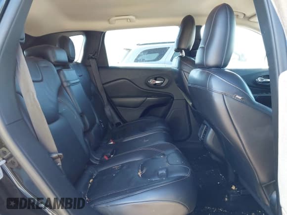 ✅ 2016 Jeep Cherokee Limited • VIN: 1C4PJMDB5GW162440 • Lot: 43524180. Listed on IAAI with 155,831 mi. Free auction sales archive from the USA and detailed vehicle history report at DreamBid. Image 8.
