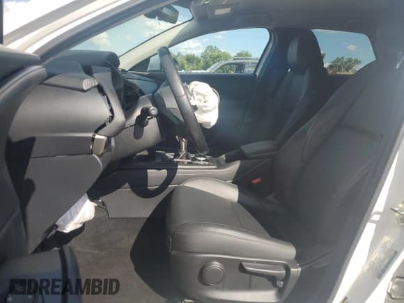 ✅ 2023 Mazda CX-30 S Select • VIN: 3MVDMBBM6PM559270 • Лот: 71256415. Опубликован ранее на Copart с пробегом 22 753 миль. Бесплатный доступ к архиву аукционных продаж из США и подробный отчёт об истории автомобиля на DreamBid. Изображение 7.