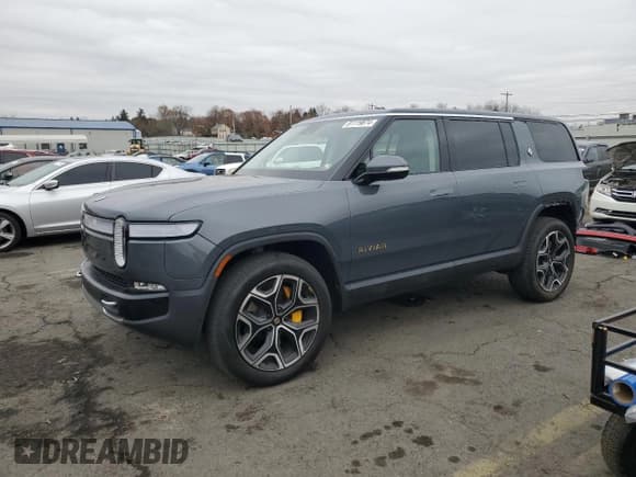 ✅ 2023 Rivian R1S Launch Edition • VIN: 7PDSGABL0PN022572 • Lot: 81119874. Wystawiony na Copart z przebiegiem 19 884 mil. Bezpłatny archiwum sprzedaży aukcyjnych z USA i szczegółowy raport historii pojazdu na DreamBid. Zdjęcie 1.