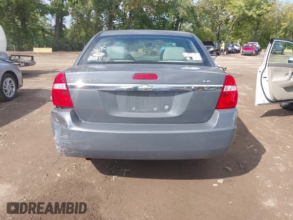✅ 2007 Chevrolet Malibu 1FL • VIN: 1G1ZS57F67F302658 • Лот: 43275466. Опубликован ранее на IAAI с пробегом 182 132 миль. Бесплатный доступ к архиву аукционных продаж из США и подробный отчёт об истории автомобиля на DreamBid. Изображение 16.