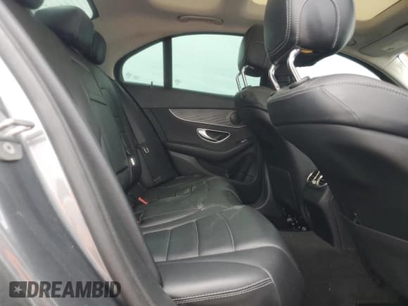 ✅ 2017 Mercedes-Benz C 300 • VIN: 55SWF4KB6HU195211 • Lot: 58713615. Listed on Copart with 87,742 mi. Free auction sales archive from the USA and detailed vehicle history report at DreamBid. Image 10.