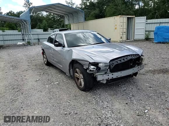 ✅ 2014 Dodge Charger SE • VIN: 2C3CDXBG2EH326152 • Lot: 69000635. Wystawiony na Copart z przebiegiem 176 722 mil. Bezpłatny archiwum sprzedaży aukcyjnych z USA i szczegółowy raport historii pojazdu na DreamBid. Zdjęcie 13.