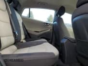 ✅ 2017 Hyundai Ioniq Blue • VIN: KMHC65LC6HU024821 • Lot: 82654934. Wystawiony na Copart z przebiegiem 111 518 mil. Bezpłatny archiwum sprzedaży aukcyjnych z USA i szczegółowy raport historii pojazdu na DreamBid. Zdjęcie 11.