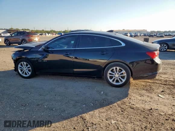 2017 Chevrolet Malibu LT z VIN 1G1ZE5ST0HF138233, wystawiony jako Copart lot #84205955 z przebiegiem 140 699 mil mil oraz Szkoda całkowita • Salvage title. Historia ofert i sprzedaży dostępna na DreamBid. Obrazek 2.