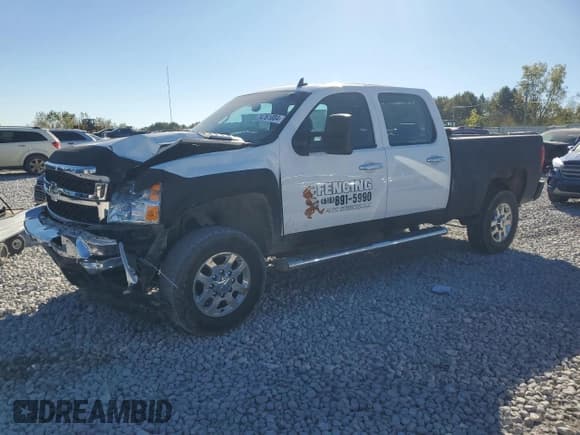 ✅ 2014 Chevrolet Silverado 1500 • VIN: M11099R247K100323 • Лот: 74761004. Опубликован ранее на Copart с пробегом 116 390 миль. Бесплатный доступ к архиву аукционных продаж из США и подробный отчёт об истории автомобиля на DreamBid. Изображение 1.