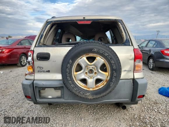 ✅ 2001 Toyota RAV4 • VIN: JTEHH20V410122084 • Лот: 81679095. Опубликован ранее на Copart с пробегом Не указан. Бесплатный доступ к архиву аукционных продаж из США и подробный отчёт об истории автомобиля на DreamBid. Изображение 6.