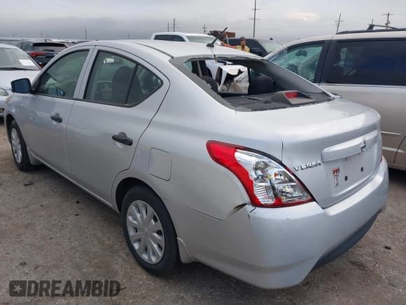 ✅ 2016 Nissan Versa S • VIN: 3N1CN7AP1GL899924 • Lot: 42654457. Listed on IAAI with 110,307 mi. Free auction sales archive from the USA and detailed vehicle history report at DreamBid. Image 3.