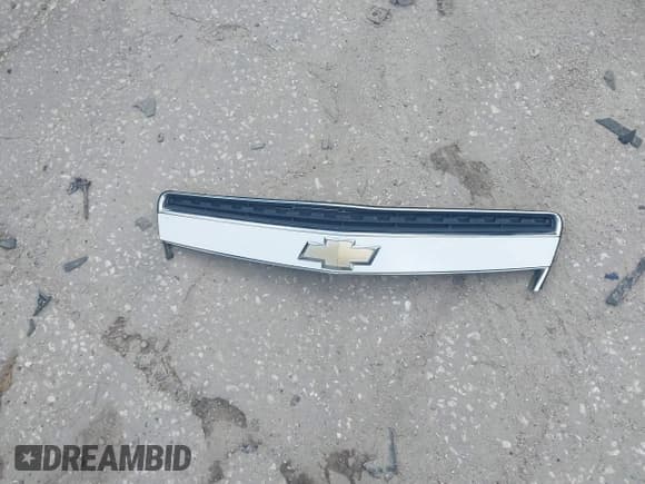 ✅ 2013 Chevrolet Captiva Sport LS • VIN: 3GNAL2EKXDS618661 • Lot: 42480219. Wystawiony na IAAI z przebiegiem 139 124 mil. Bezpłatny archiwum sprzedaży aukcyjnych z USA i szczegółowy raport historii pojazdu na DreamBid. Zdjęcie 12.