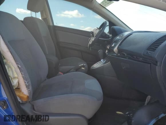 ✅ 2012 Nissan Sentra SR • VIN: 3N1AB6AP7CL636566 • Lot: 85739705. Wystawiony na Copart z przebiegiem 94 670 mil. Bezpłatny archiwum sprzedaży aukcyjnych z USA i szczegółowy raport historii pojazdu na DreamBid. Zdjęcie 7.