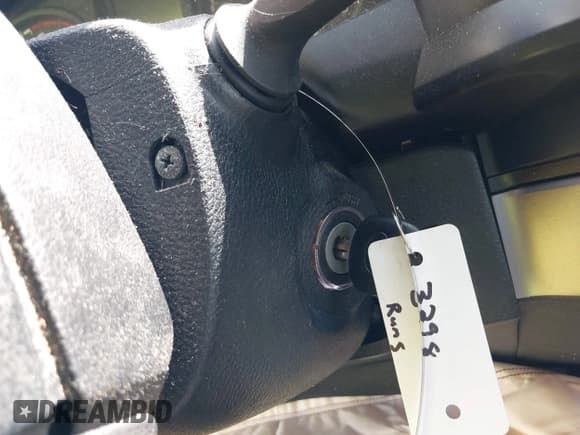 ✅ 2020 Toyota Tacoma SR • VIN: 5TFRX5GN2LX183298 • Lot: 42838562. Listed on IAAI with 69,931 mi. Free auction sales archive from the USA and detailed vehicle history report at DreamBid. Image 11.