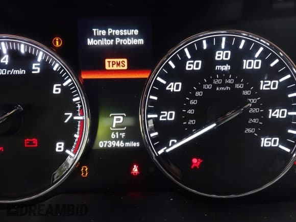 ✅ 2014 Acura RLX • VIN: JH4KC1F3XEC002365 • Lot: 43425604. Wystawiony na IAAI z przebiegiem 73 946 mil. Bezpłatny archiwum sprzedaży aukcyjnych z USA i szczegółowy raport historii pojazdu na DreamBid. Zdjęcie 16.