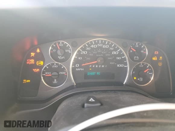 ✅ 2024 Chevrolet Express Cargo • VIN: 1GCWGAFP2R1164762 • Lot: 86112145. Listed on Copart with 21,607 mi. Free auction sales archive from the USA and detailed vehicle history report at DreamBid. Image 9.