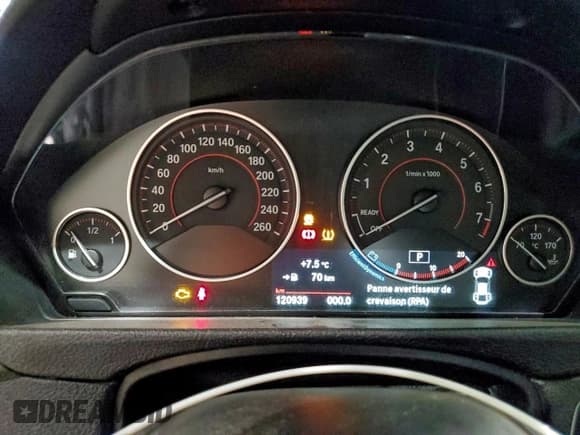 ✅ 2017 BMW 4 Series 430i xDrive • VIN: WBA4R9C30HK878722 • Lot: 95476075. Wystawiony na Copart z przebiegiem 120 939 mil. Bezpłatny archiwum sprzedaży aukcyjnych z USA i szczegółowy raport historii pojazdu na DreamBid. Zdjęcie 9.