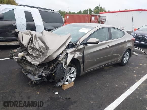 ✅ 2016 Hyundai Elantra SE • VIN: 5NPDH4AE0GH700058 • Lot: 43371653. Listed on IAAI with 127,061 mi. Free auction sales archive from the USA and detailed vehicle history report at DreamBid. Image 19.