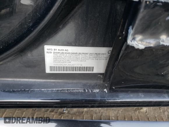 ✅ 2010 Audi S4 Premium Plus • VIN: WAUDGAFL9AA017716 • Лот: 45146875. Опубликован ранее на Copart с пробегом Не указан. Бесплатный доступ к архиву аукционных продаж из США и подробный отчёт об истории автомобиля на DreamBid. Изображение 13.