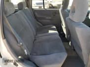 ✅ 2005 Suzuki Grand Vitara LX • VIN: JS3TD62V054100520 • Lot: 47001355. Wystawiony na Copart z przebiegiem 154 181 mil. Bezpłatny archiwum sprzedaży aukcyjnych z USA i szczegółowy raport historii pojazdu na DreamBid. Zdjęcie 11.