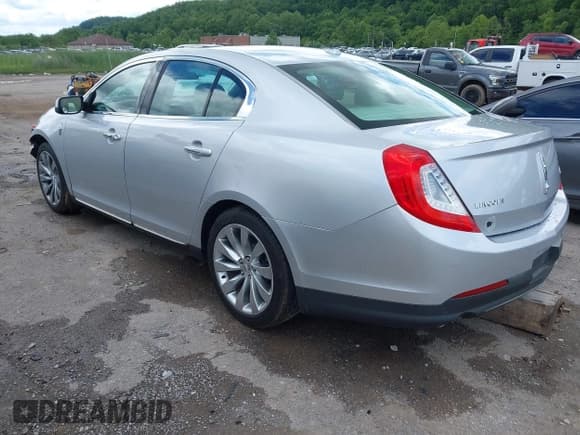 ✅ 2014 Lincoln MKS • VIN: 1LNHL9DK7EG609638 • Lot: 42522461. Wystawiony na IAAI z przebiegiem 48 785 mil. Bezpłatny archiwum sprzedaży aukcyjnych z USA i szczegółowy raport historii pojazdu na DreamBid. Zdjęcie 3.