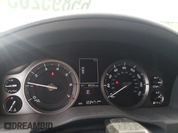 ✅ 2018 Toyota Land Cruiser • VIN: JTMCY7AJ7J4064598 • Лот: 65895265. Опубликован ранее на Copart с пробегом 103 471 миль. Бесплатный доступ к архиву аукционных продаж из США и подробный отчёт об истории автомобиля на DreamBid. Изображение 9.