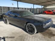 ✅ 2013 Dodge Challenger SXT • VIN: 2C3CDYAGXDH545513 • Lot: 71287324. Wystawiony na Copart z przebiegiem 205 279 mil. Bezpłatny archiwum sprzedaży aukcyjnych z USA i szczegółowy raport historii pojazdu na DreamBid. Zdjęcie 4.