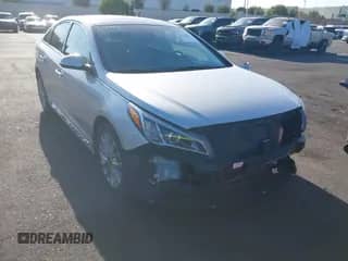 2015 Hyundai Sonata Limited с VIN 5NPE34AF7FH168267, выставлен на аукционе IAAI как лот 43152999 с пробегом 65 990 миль миль и . История ставок и продаж доступна на DreamBid. Изображение 1.