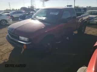 2002 Chevrolet S-10 LS с VIN 1GCCT19W728177036, выставлен на аукционе Copart как лот 76143934 с пробегом 132 575 миль миль и Списание • Salvage title. История ставок и продаж доступна на DreamBid. Изображение 1.