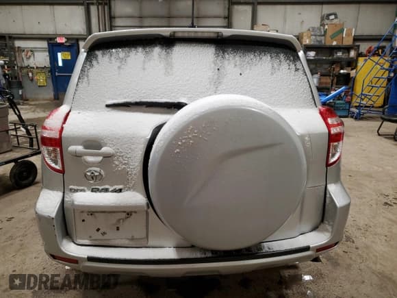 ✅ 2010 Toyota RAV4 • VIN: 2T3ZF4DV5AW027498 • Лот: 50125375. Опубликован ранее на Copart с пробегом 236 037 миль. Бесплатный доступ к архиву аукционных продаж из США и подробный отчёт об истории автомобиля на DreamBid. Изображение 6.