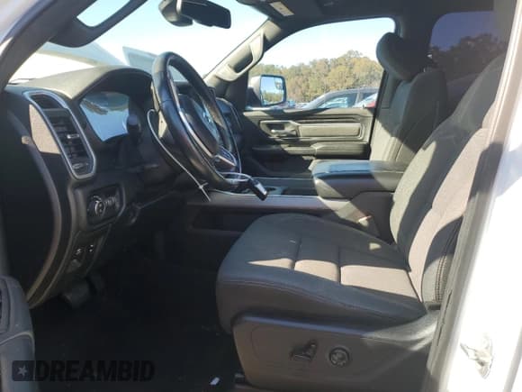 ✅ 2019 Ram 1500 Big Horn • VIN: 1C6RRFFG9KN699095 • Lot: 90468455. Wystawiony na Copart z przebiegiem 120 236 mil. Bezpłatny archiwum sprzedaży aukcyjnych z USA i szczegółowy raport historii pojazdu na DreamBid. Zdjęcie 7.