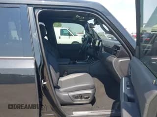 ✅ 2025 Lexus GX 550 Luxury+ • VIN: JTJVBCDX5S5049402 • Лот: 43218929. Опубликован ранее на IAAI с пробегом 4 526 миль. Бесплатный доступ к архиву аукционных продаж из США и подробный отчёт об истории автомобиля на DreamBid. Изображение 5.