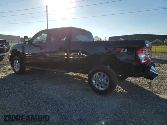 ✅ 2013 Chevrolet Silverado 2500HD LTZ • VIN: 1GC1KYE8XDF178402 • Lot: 80551494. Wystawiony na Copart z przebiegiem 120 563 mil. Bezpłatny archiwum sprzedaży aukcyjnych z USA i szczegółowy raport historii pojazdu na DreamBid. Zdjęcie 2.