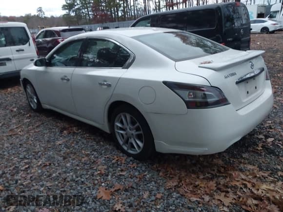 ✅ 2013 Nissan Maxima SV • VIN: 1N4AA5AP1DC824822 • Лот: 43668942. Опубликован ранее на IAAI с пробегом 92 054 миль. Бесплатный доступ к архиву аукционных продаж из США и подробный отчёт об истории автомобиля на DreamBid. Изображение 3.