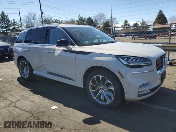 ✅ 2022 Lincoln Aviator Grand Touring • VIN: 5LMYJ8XY1NNL02202 • Lot: 46670294. Wystawiony na Copart z przebiegiem 14 591 mil. Bezpłatny archiwum sprzedaży aukcyjnych z USA i szczegółowy raport historii pojazdu na DreamBid. Zdjęcie 4.