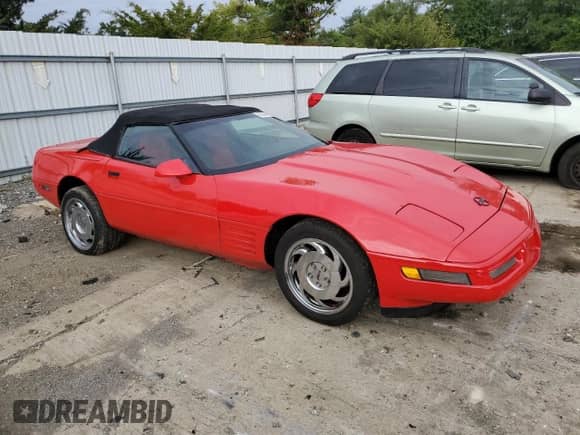 1994 Chevrolet Corvette с VIN 1G1YY32P1R5114993, выставлен на аукционе Copart как лот 82094525 с пробегом Не указан миль и Чистый • Clean title. История ставок и продаж доступна на DreamBid. Изображение 4.