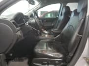 ✅ 2014 Chevrolet Traverse LT • VIN: 1GNKRHKD0EJ278404 • Lot: 73181564. Wystawiony na Copart z przebiegiem 151 589 mil. Bezpłatny archiwum sprzedaży aukcyjnych z USA i szczegółowy raport historii pojazdu na DreamBid. Zdjęcie 7.